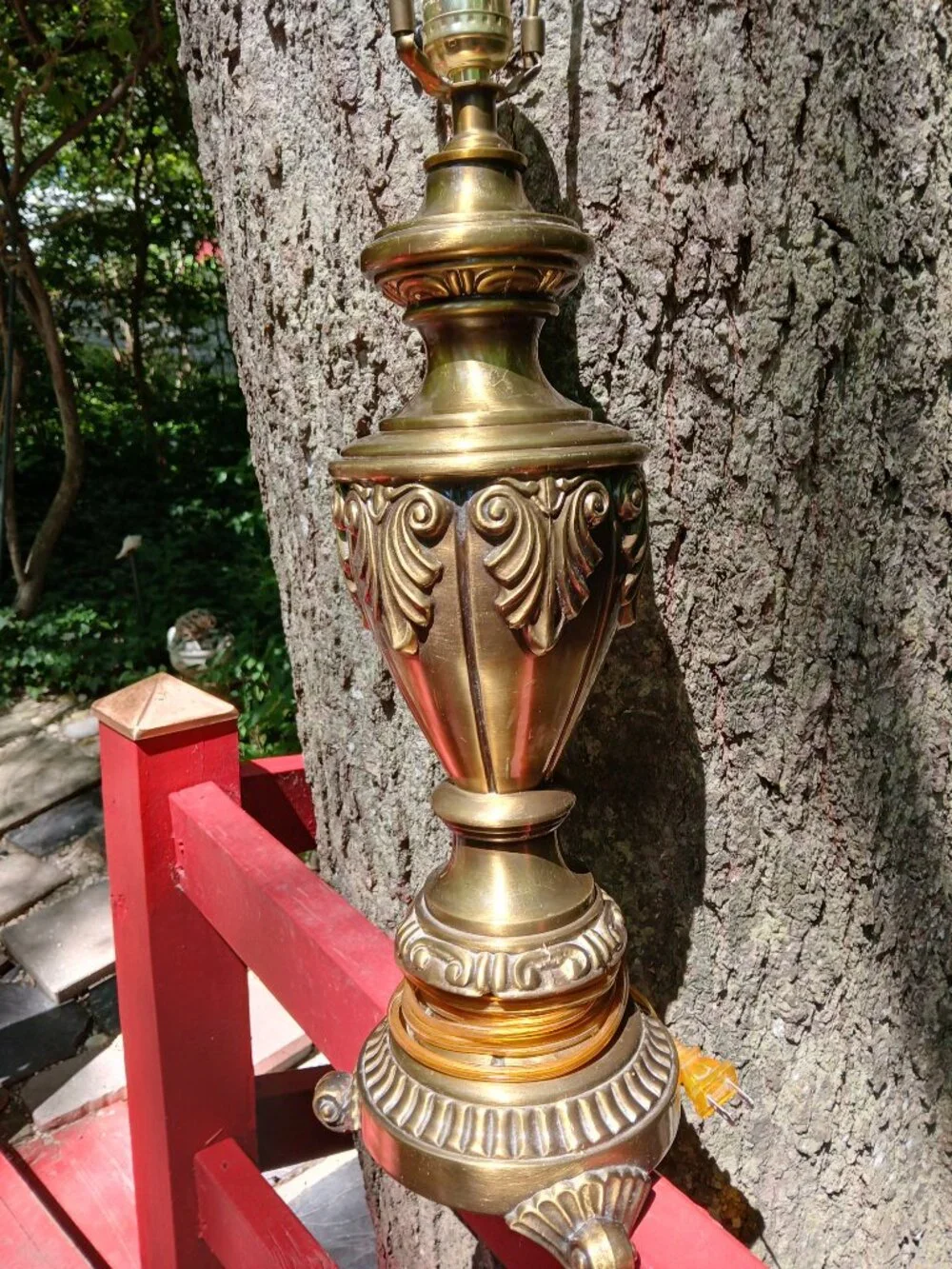Vtg Stiffel Bronze Urn Shaped Table Lamp